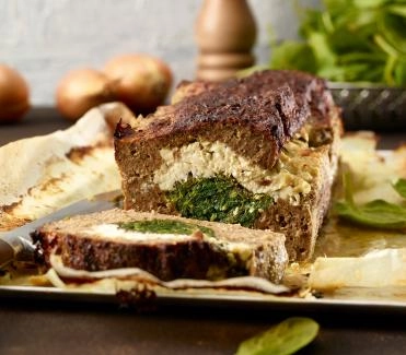 201703 gefuellter hackbraten mit spinat und feta